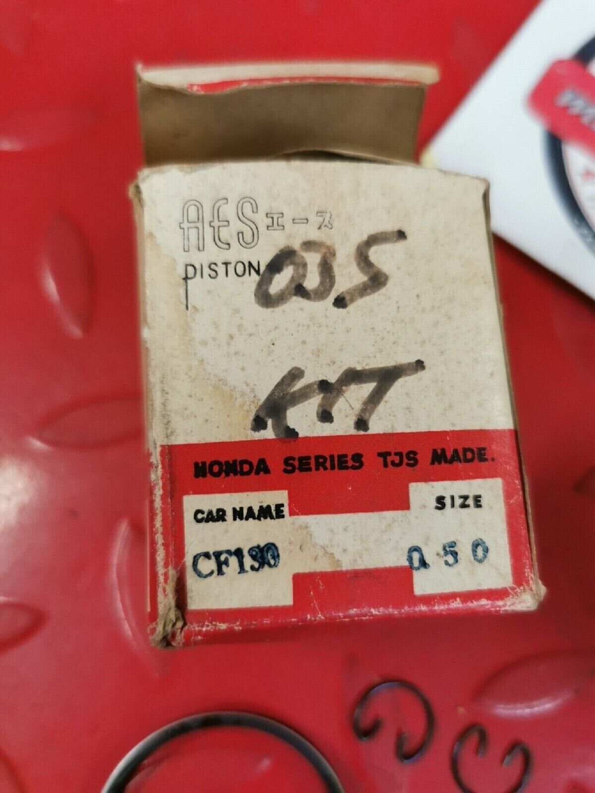 NOS HONDA S65  PISTON OS 0.50 KIT  13103-035-010 H40