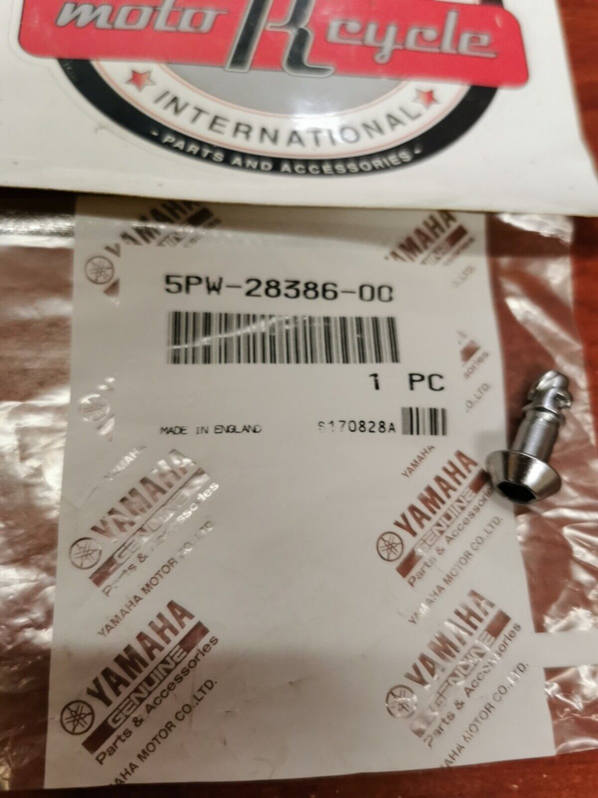 NEW NOS Yamaha YZFR1 RX10 RS1 RS90 RST90 HEAD 5PW-28386-00-00 Y84