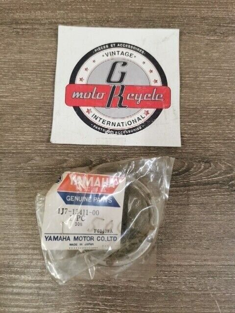 NOS YAMAHA XS750 1977 XS850 XS1100 STRAINER OIL 1J7-13411-00-00 Y170