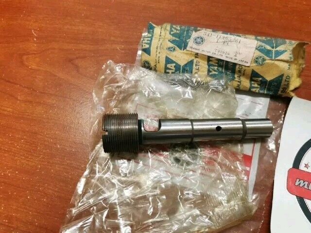 NOS Yamaha SHAFT 341-11465-81 SUB 341-15109-16-00 341-15100-Y7-00 341-11465 Y153