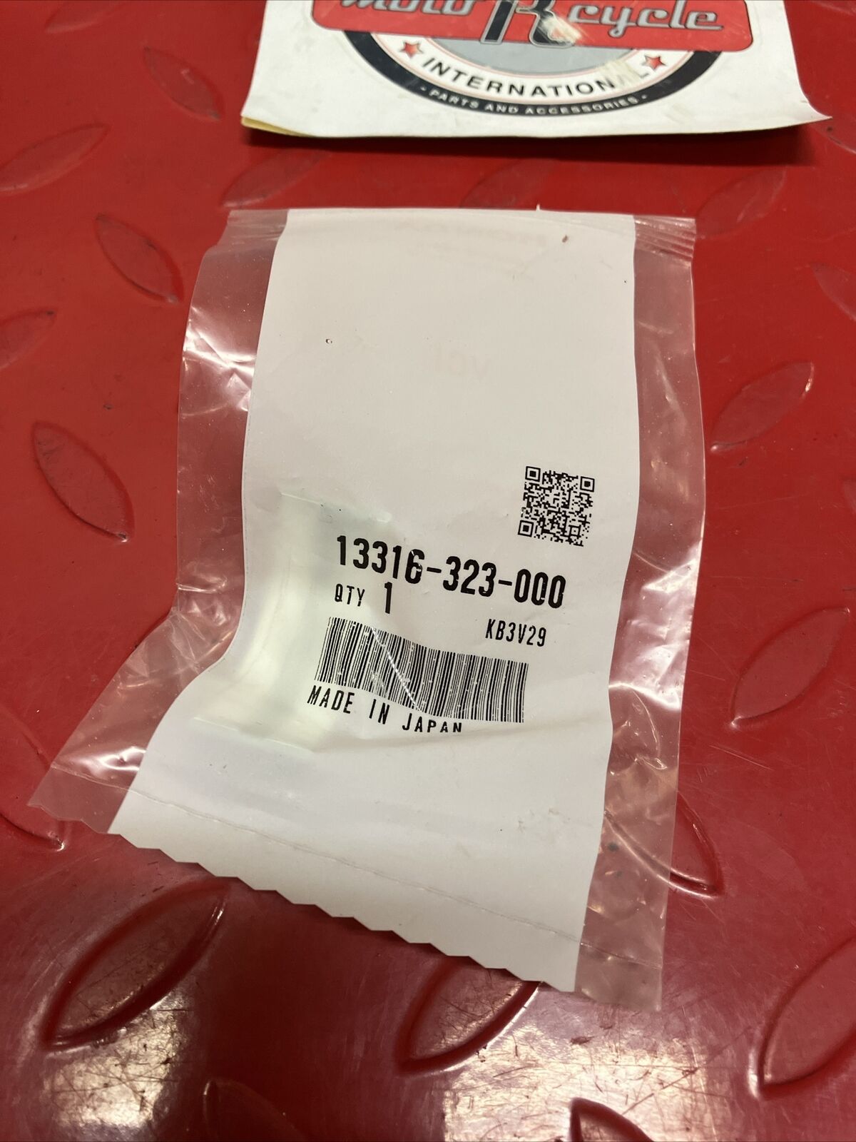 NEW NOS HONDA CB500 1971  1972 BEARING B SHAFT 13316-323-000 H77