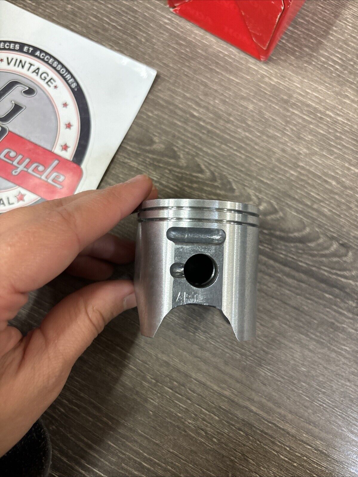 NOS Honda 1984 CR80R PISTON O/S 0.25 13102-GC4-730 H137
