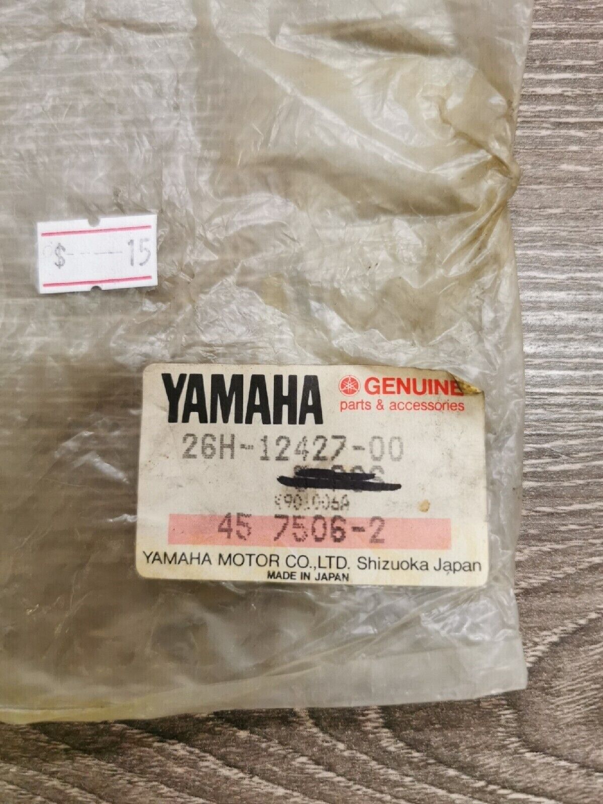 NOS YAMAHA HOUSING COVER GASKET 26H-12427-00-00 Y51