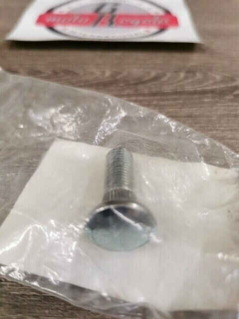 NOS HONDA TRX350 1986 - 1991 BOLT WHEEL 10X28 90104-HA7-670  H102