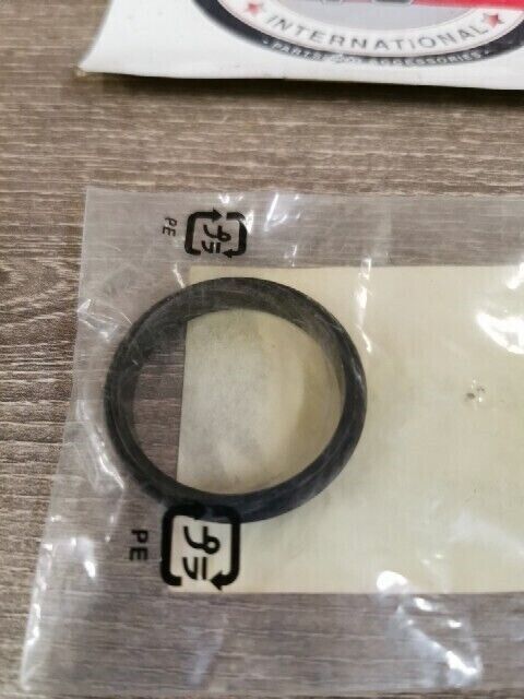 NOS HONDA ATC250R ATC350X CR125R 1982 - 2014 DUST 32X37.5X8  91253-KA4-701 H102