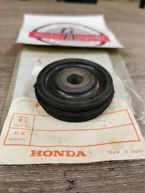 NOS HONDA CB450 1965 - 1970 ROLLER CHAINGUIDE 14630-292-000 H83