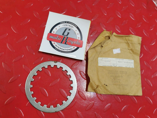 NOS YAMAHA YZ100 YZ125 1980 - 1983 PLATE CLUTCH 2 3R3-16325-00-00 Y30