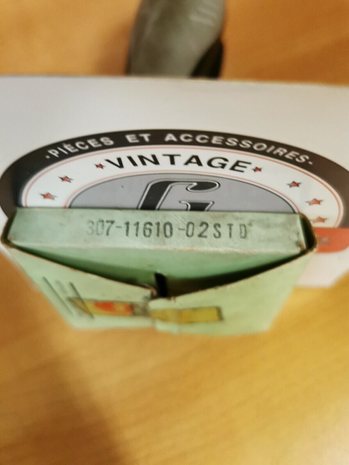 NOS YAMAHA  RD125   PISTON RING SET STD  307-11610-02 Y48