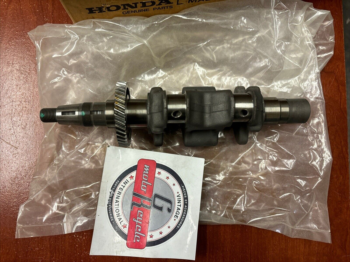NOS Honda 1997 - 2000 9.9HP 15HP CRANKSHAFT 13310-ZV4-650 H174