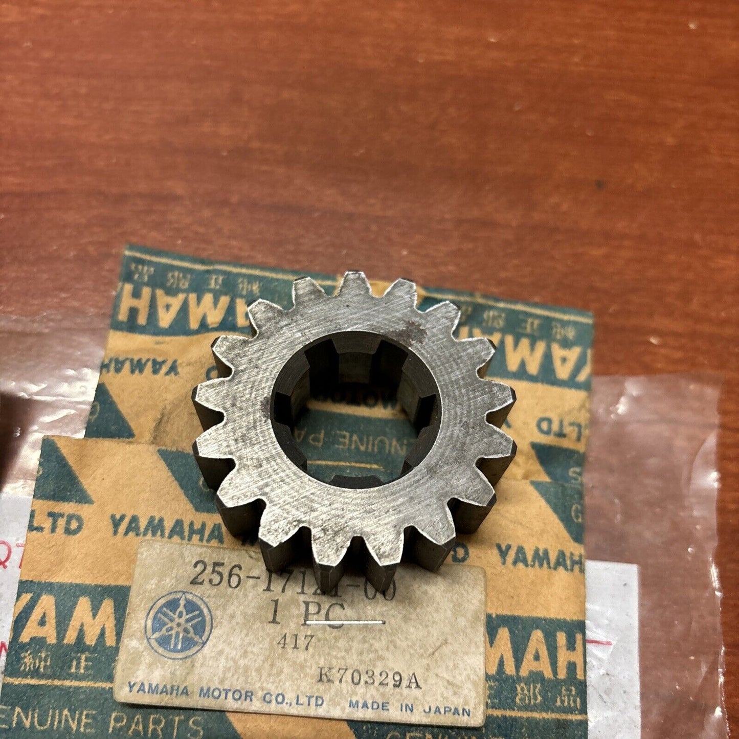 NOS Yamaha TX650 TX750 XS1 XS2 XS650 XS750 2ND PINION GEAR 256-17121-00-00 Y172