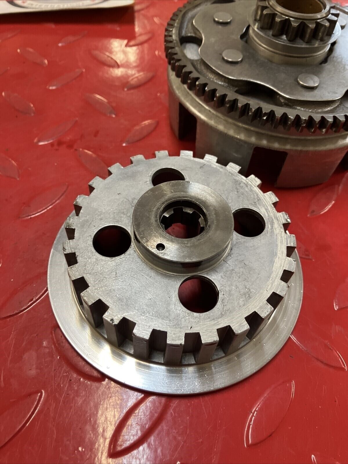 Honda CR80R 1990 clutch basket hub  22100-GC4-600