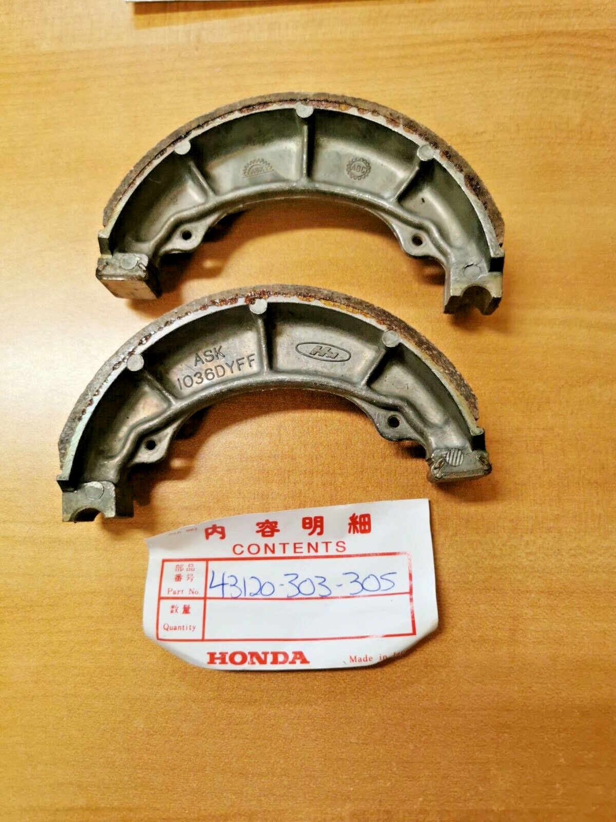 NOS HONDA CD125  SHOE BRAKE 43120-303-305  H23