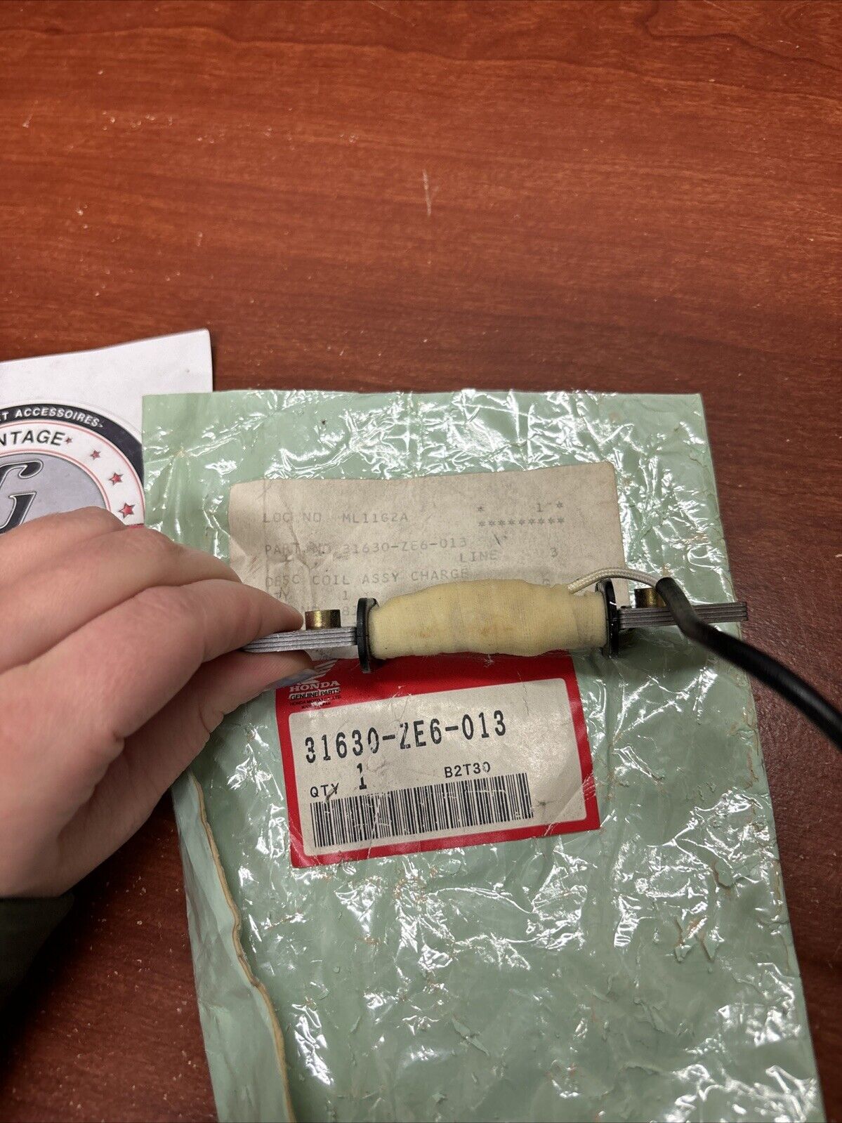 NOS Honda GXV120 HR214 COIL 12V 2W 31630-ZE6-013 H184