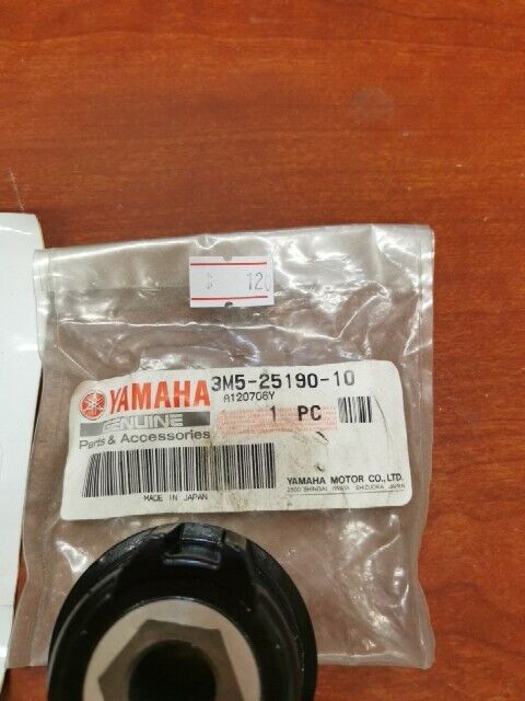 NOS Yamaha XZ550 XS400 FJ600 FJ1200 FZX700S FZ750 GEAR UNIT 3M5-25190-10-00 Y105