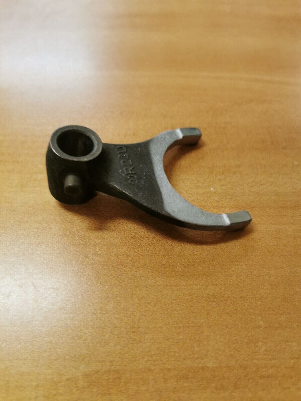 NOS HONDA CB750 FORK RIGHT GEARSHIFT 24211-300-020 H20