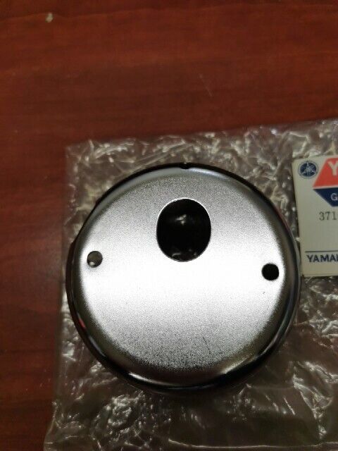 NOS Yamaha TX500 TX650 TACHOMETER COVER 371-83508-70-00 Y115