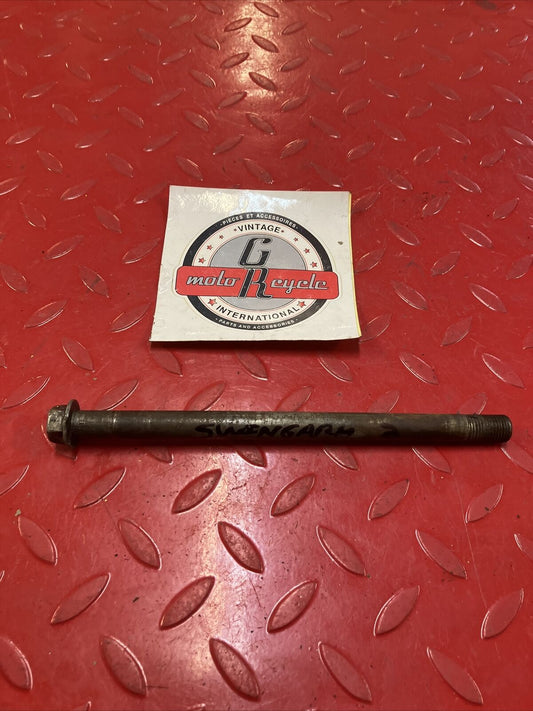 Suzuki RM125 1985 swingarm cushion lever bolt shaft 1984 2