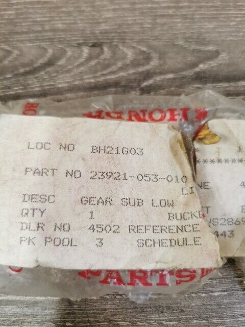 NOS HONDA ATC110  ATC90  GEAR SUB TRANSMISSION LOW 22T  GEAR 23921-053-010 H76