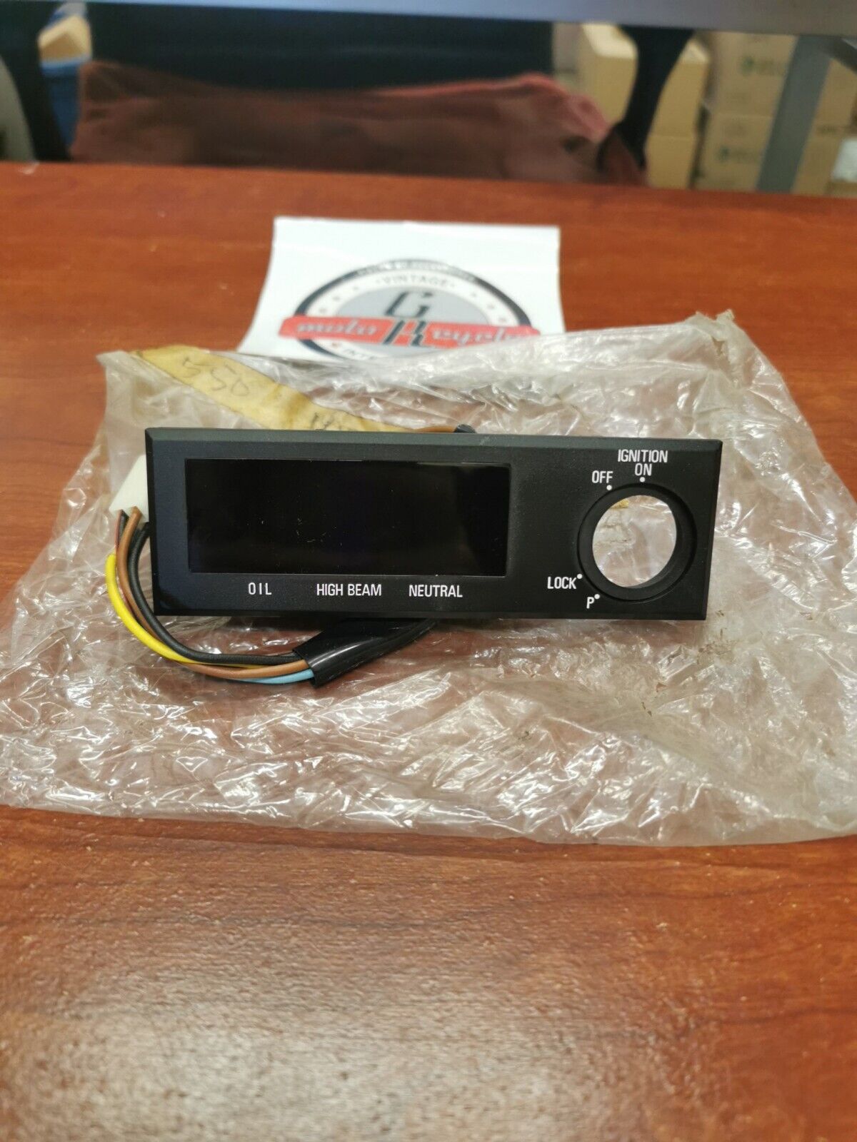 NOS Yamaha pilot box CASE, DAMPER, SOCKET CORD AND BULB 11H-8356A-00-00 Y87