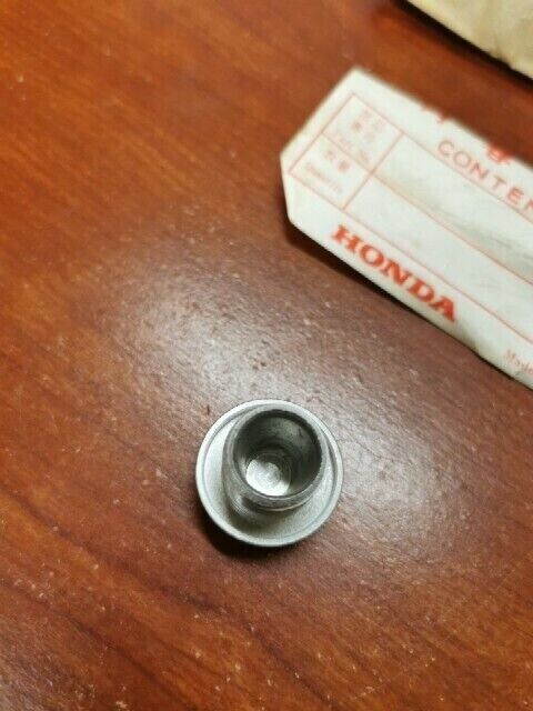 NOS Honda CB350F CB400F OIL PASSAGE CAP 11208-333-000 H98