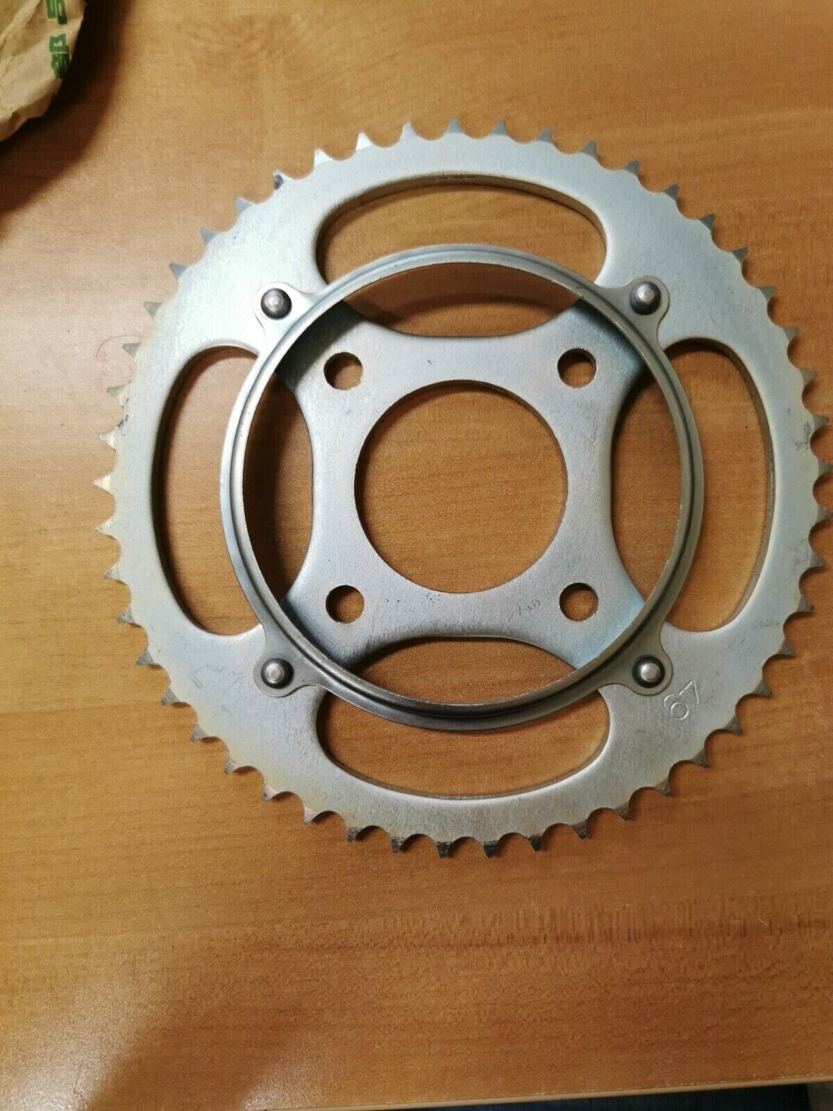 NOS HONDA  XL125 1979 - 1984 SPROCKET DRIVEN  41200-437-600 H29