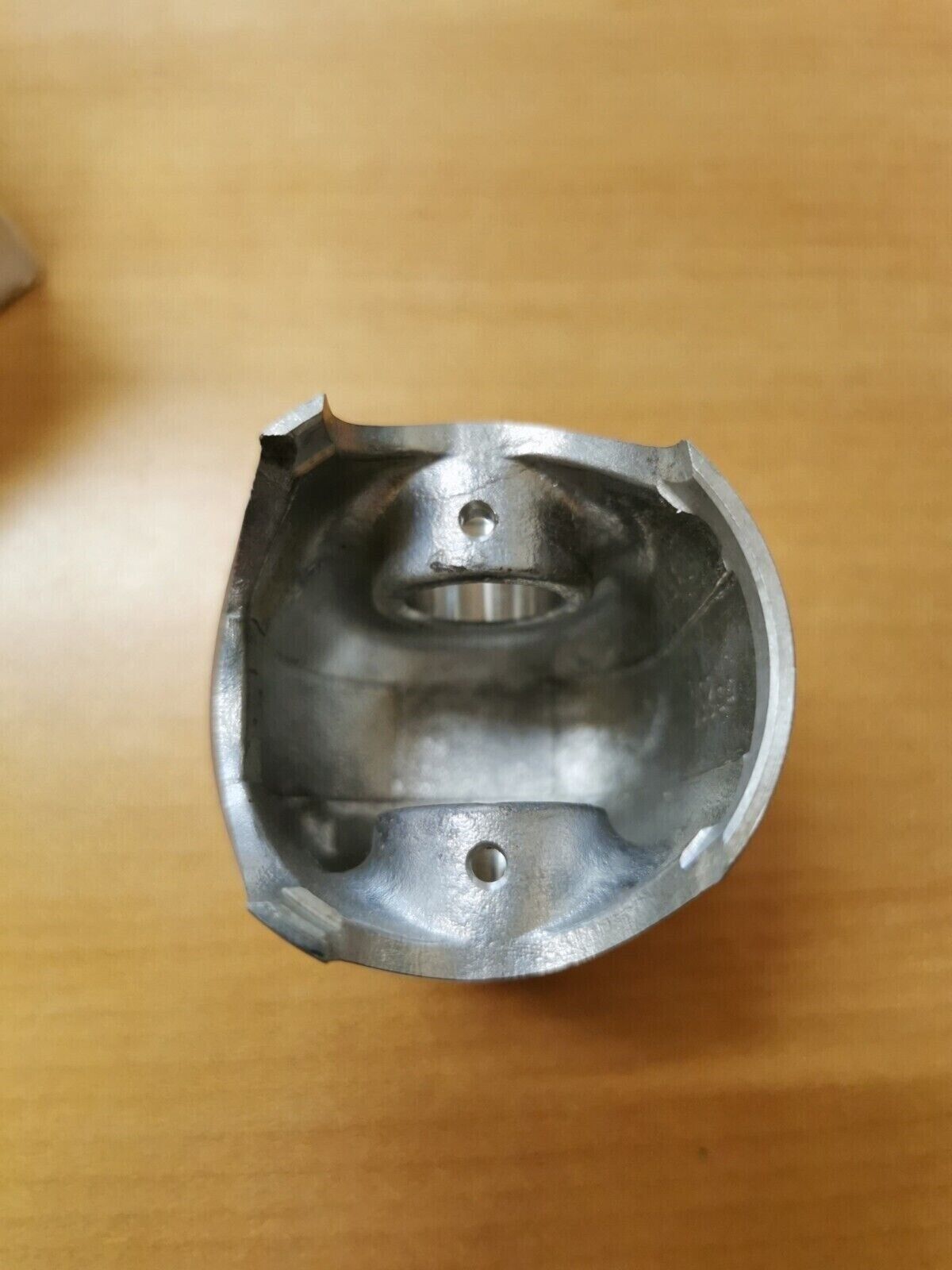 NOS YAMAHA YZ100 YZ125 1976 - 1981  PISTON 1O/S 0.25  3R2-11635-01-00  Y45