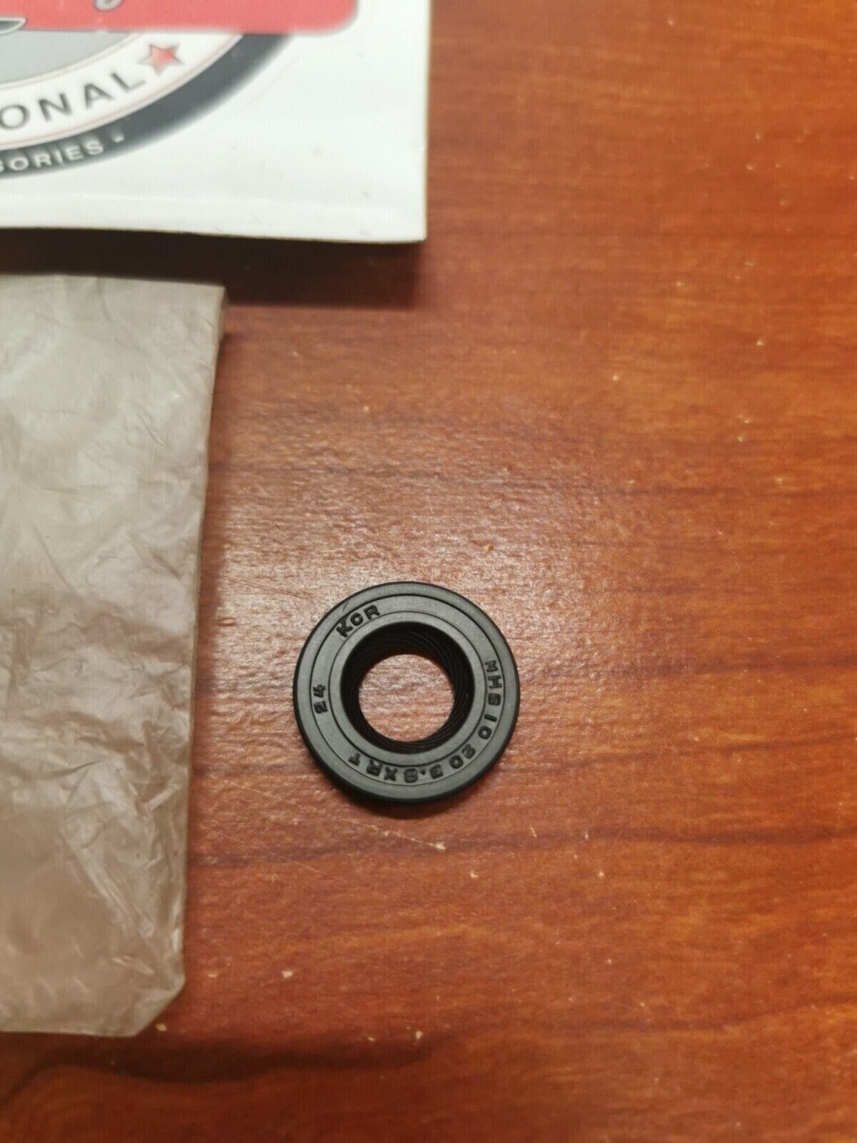 NOS Suzuki LT500 LT250 OIL SEAL 09282-10013-000 S19