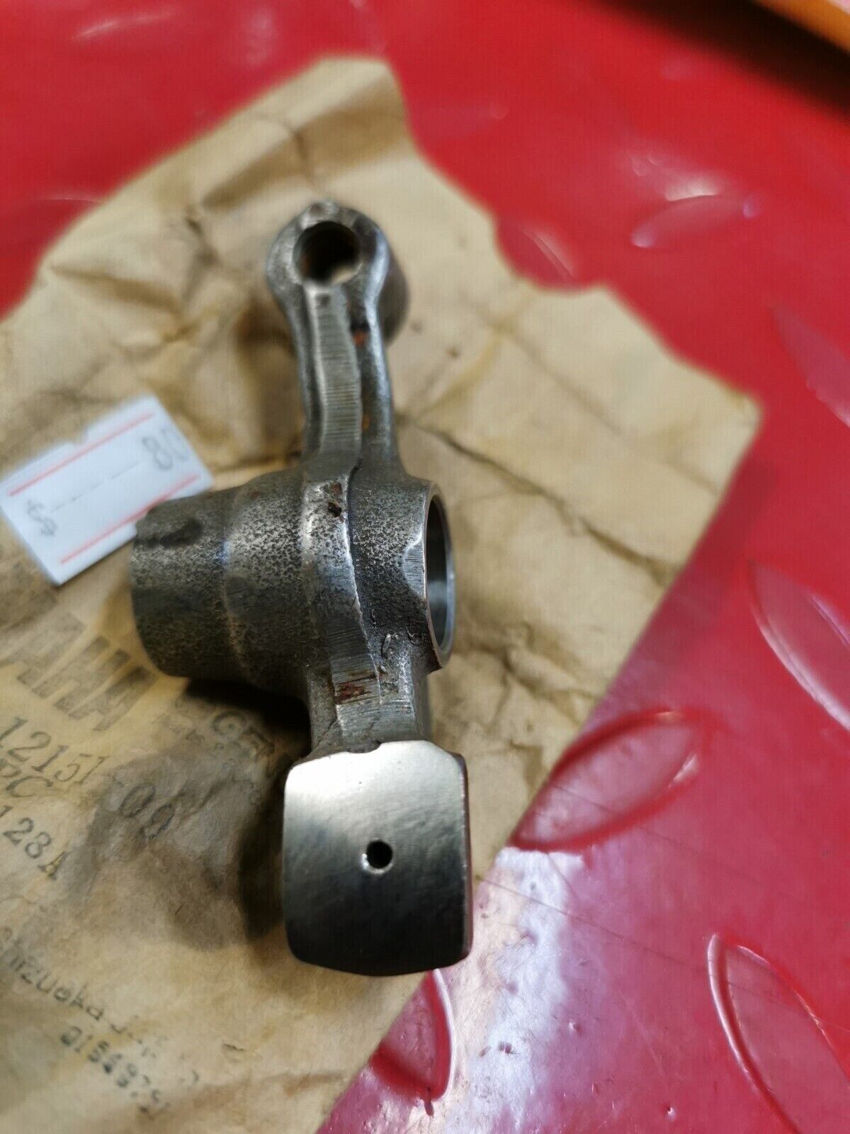 NOS Yamaha VIRAGO 1100 VIRAGO 750 ARM VALVE ROCKER 4X7-12151-00-00 Y25