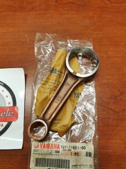 NOS Yamaha YFM350 CONNECTING ROD 1UY-11651-00-00 Y105