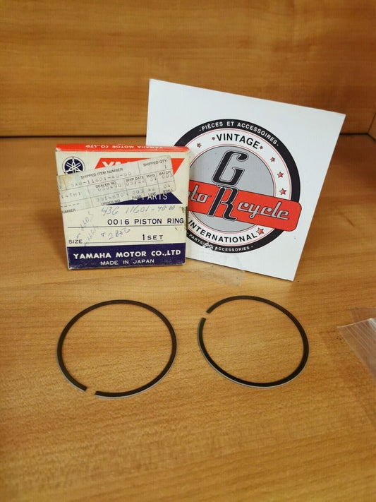 NOS YAMAHA  IT175  1982  1983 RING PISTON  SET  4th O/S  3X3-11610-40  Y48