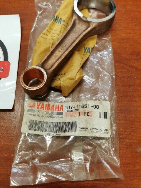 NOS Yamaha YFM350 CONNECTING ROD 1UY-11651-00-00 Y105