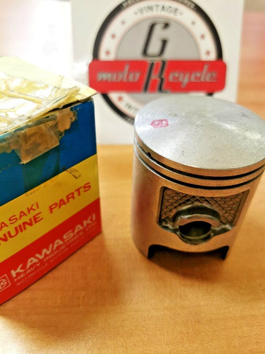 NOS KAWASAKI  KE125  1980 - 1983 PISTON ENGINE STD 13001-1124  K6