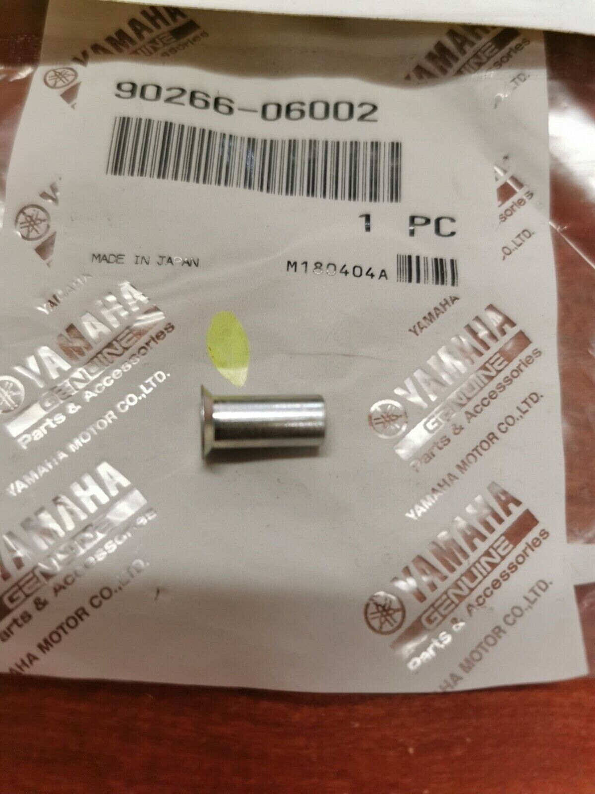 NOS Yamaha FX10 RST90 SRT1 RX10 RS90 CENTER RIVET (ST13.3) 90266-06002-00 Y83
