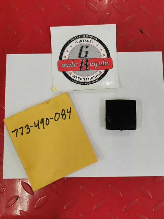 NOS PUCH BOMBARDIER MAXI EMBLEM COVER CAP 773-490-084  P3