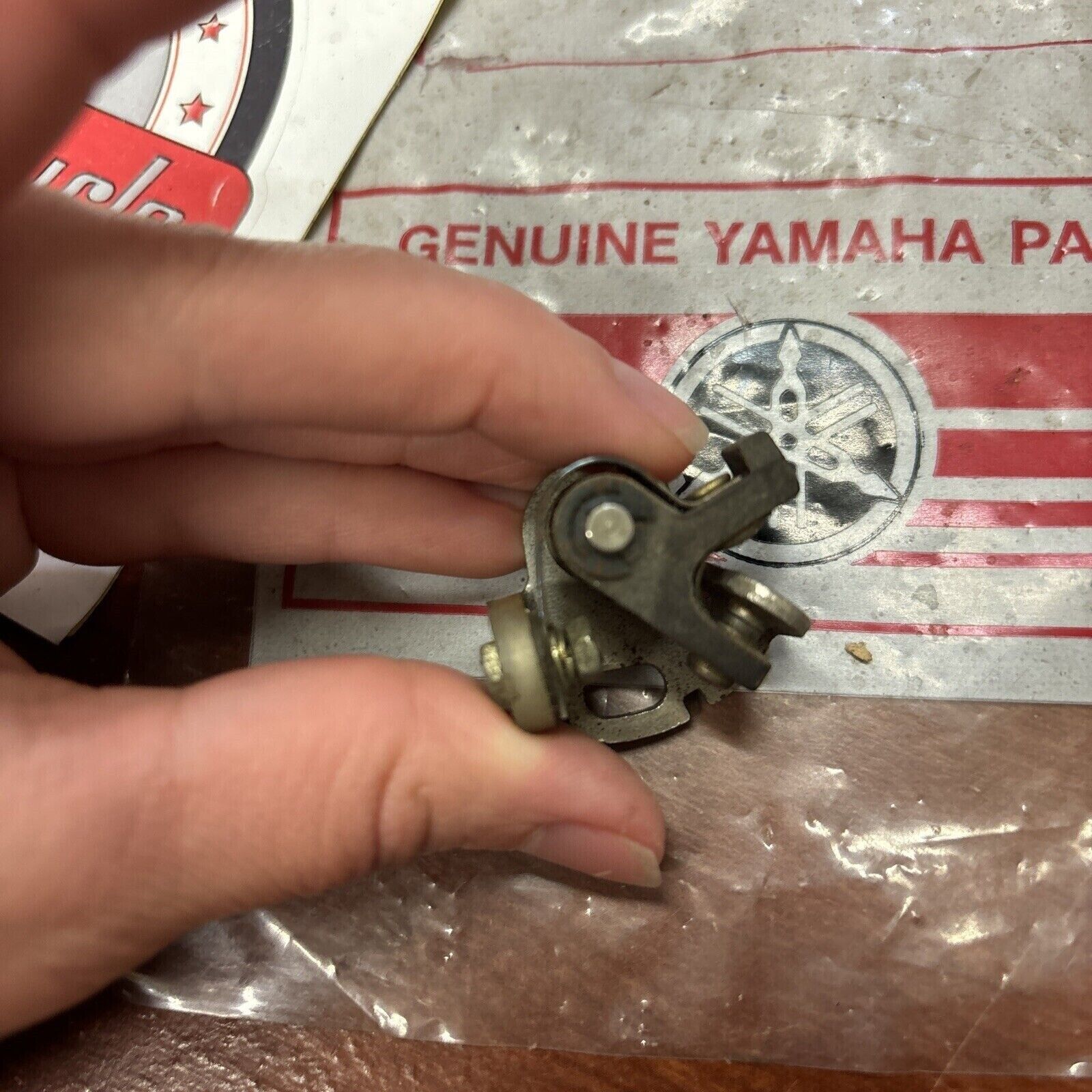 NOS Yamaha CONTACT BREAKER 296-81321-21 SUB 1V1-81321-90-00 1V1-81321-20-00 Y173