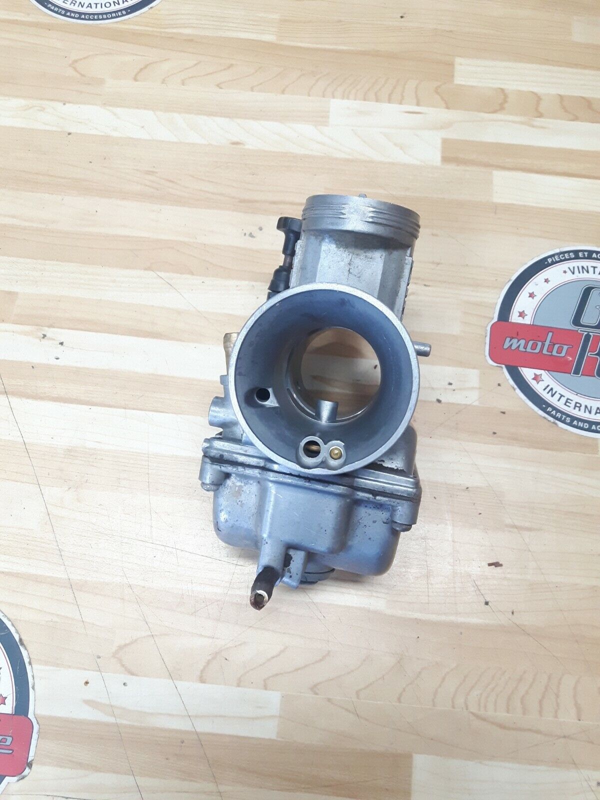 Honda CR250R 1985 carb carburetor 16100-KA4-772