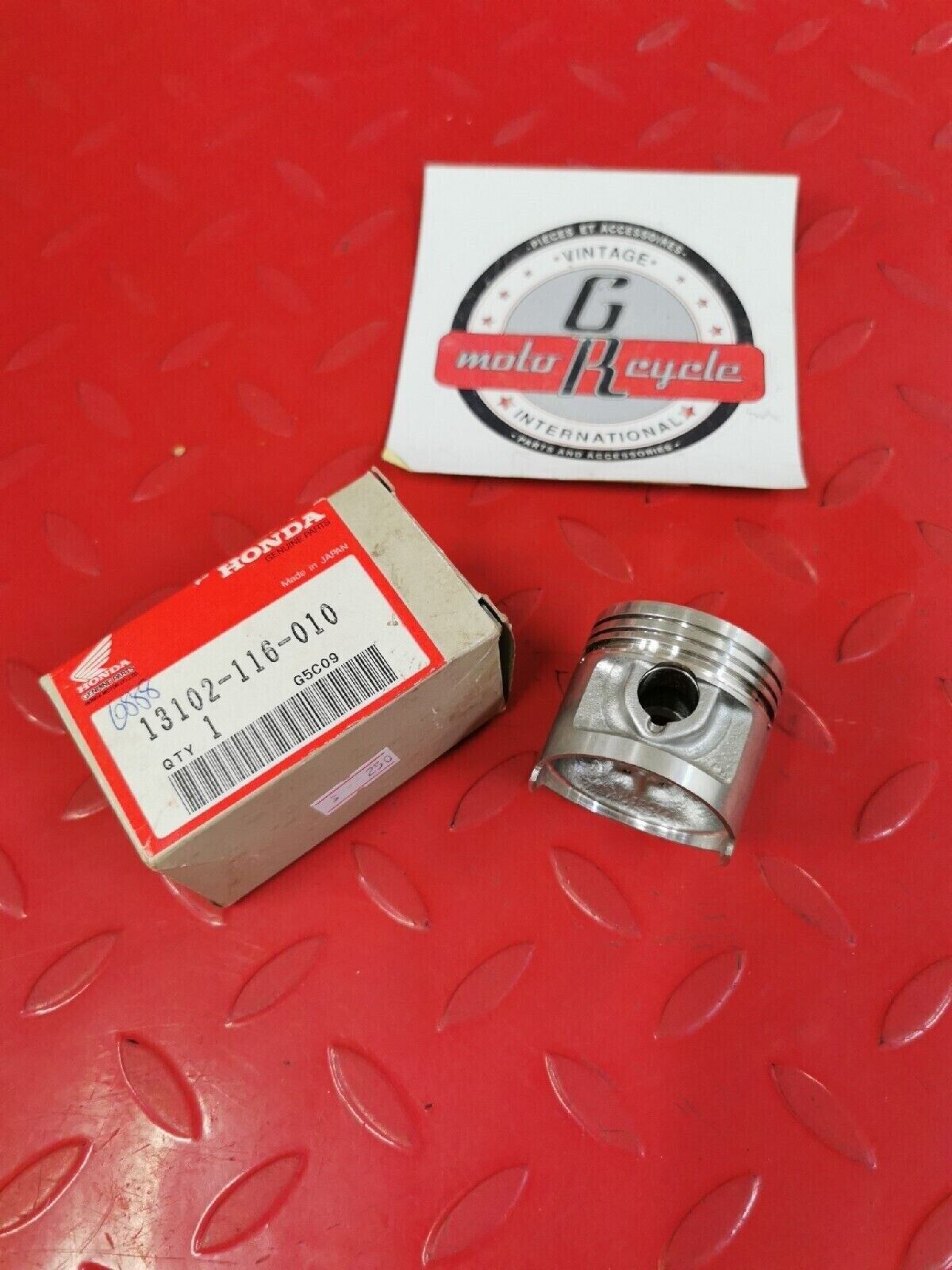 NOS HONDA XR75 1976  PISTON OS 0.25 13102-116-010  H40