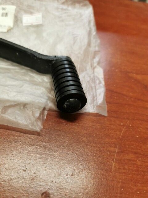 NOS Yamaha YFM350X SHIFT PEDAL 1UY-18110-00-00 Y105