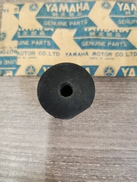 NOS YAMAHA XS650D XS1 TX650 XS2 XS650SG XS650SK DAMPER 256-21747-00-00 Y157