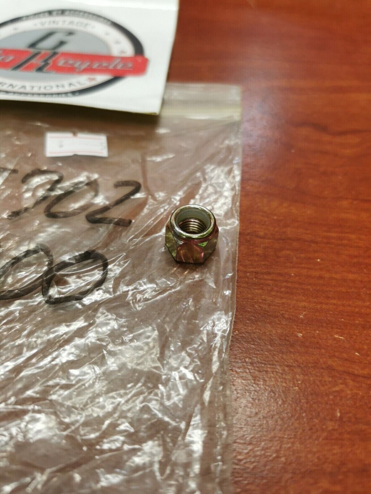 NOS Yamaha NYLON NUT 95702-10300-00 SUB. 95707-10300-00 Y96