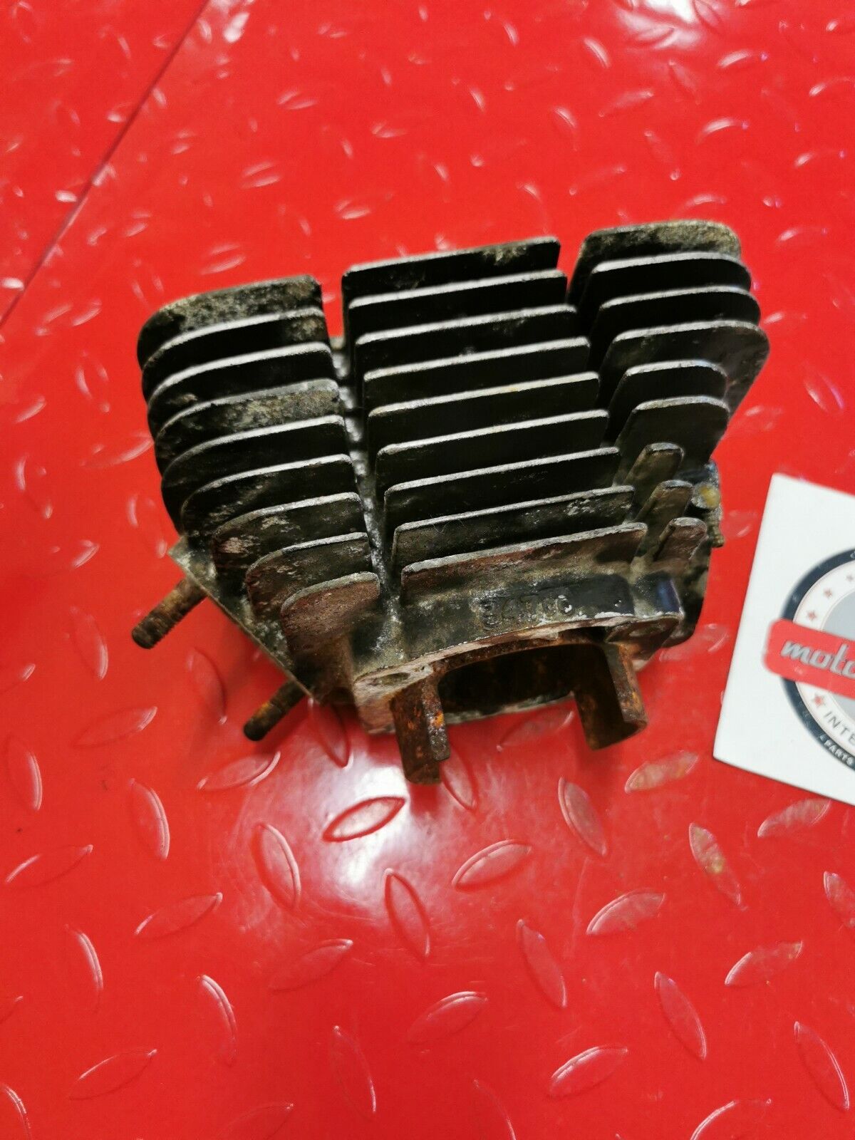 Yamaha R5 left cylinder jug barrel