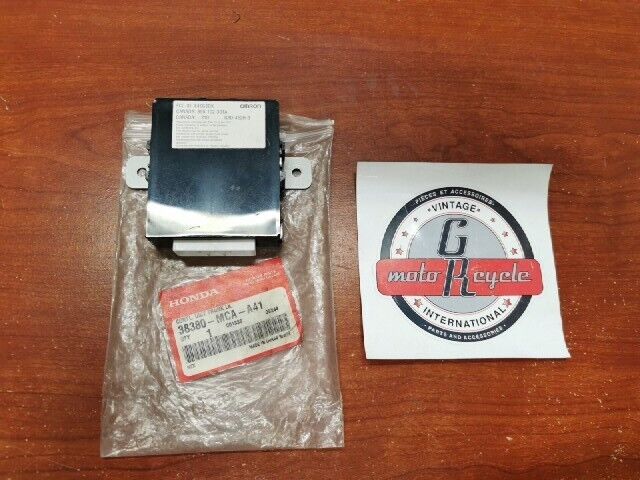NOS Honda 2006 GL1800 CONTROL UNIT 38380-MCA-A41 H106