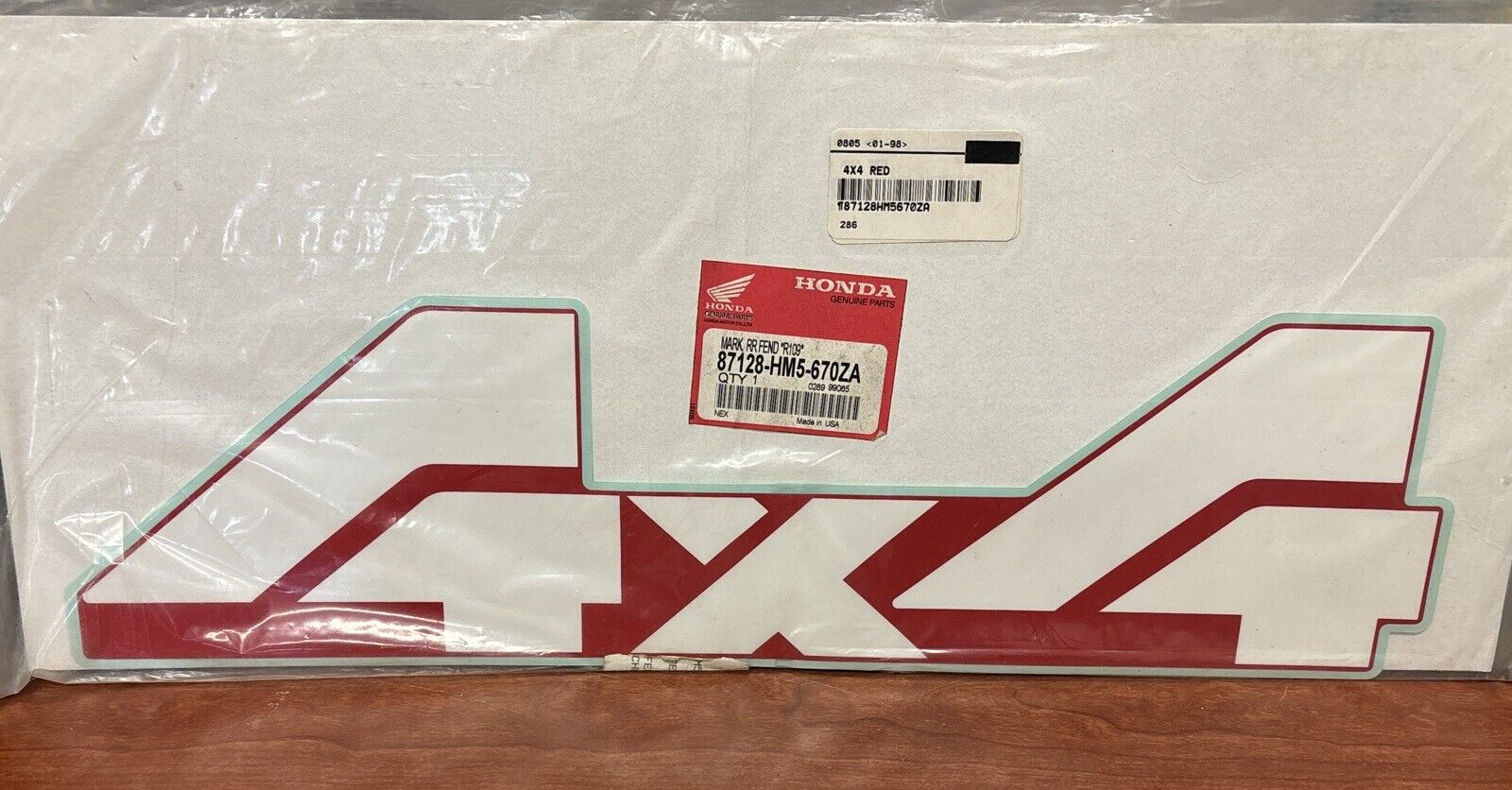 NOS Honda 1994 - 1998 TRX300FW REAR FENDER TYPE 1 MARK 87128-HM5-670ZA H147