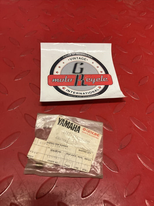 NOS YAMAHA NOZZLE 4H7-15138-00-00 SUB BY 4KM-13572-00-00 Y65
