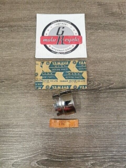 NOS YAMAHA XS1B 1971 XS2 1972 TX650 1973 NUT MUFFLER JOINT 256-14713-01-00 Y157