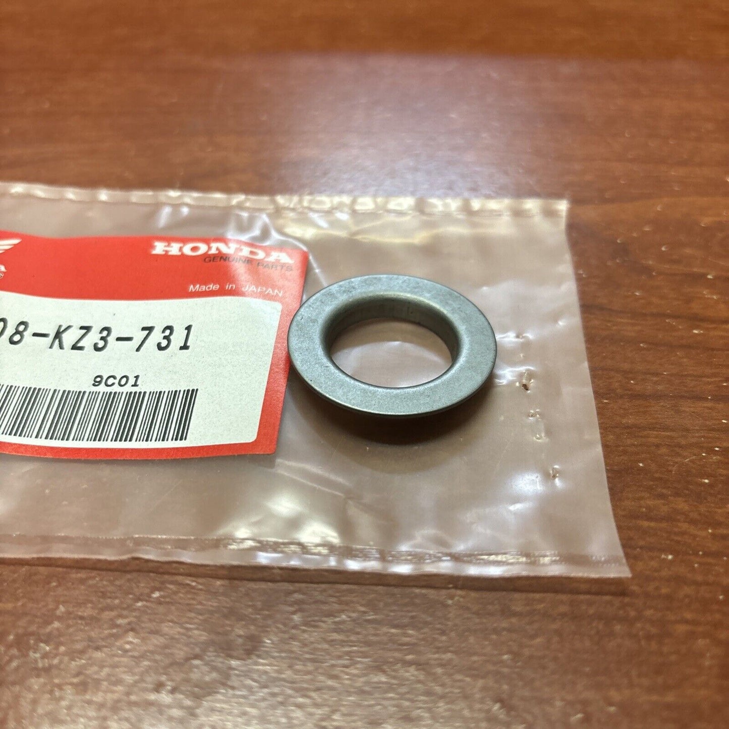 NOS Honda CR125R CR250R CR500R SPRING SEAT 51408-KZ3-731 H150