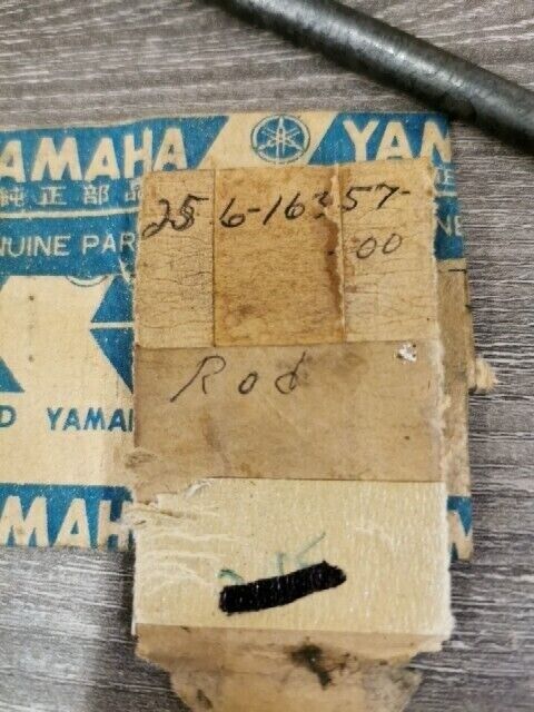 NOS YAMAHA TX650 1973 XS1 XS2 XS650B TX650A 1974 ROD PUSH 2 256-16357-00-00 Y157