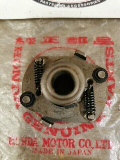 NOS HONDA CB125S CL100S CB100 SL100 ADVANCER ASSY SPARK 30220-107-154 H81