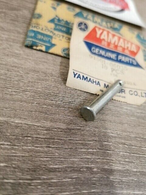 NOS YAMAHA SX600R SX700R SX500 SX700SD SXV60K PIN CLEVIS 91501-06035-00 Y151