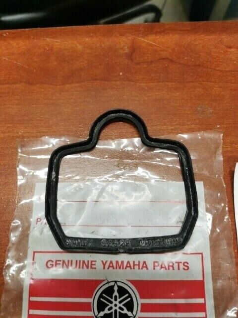 NOS Yamaha AT1 CT1 DT1 YR2 HEADLIGHT - TAILIGHT LENS GASKET 168-84712-60-00 Y126